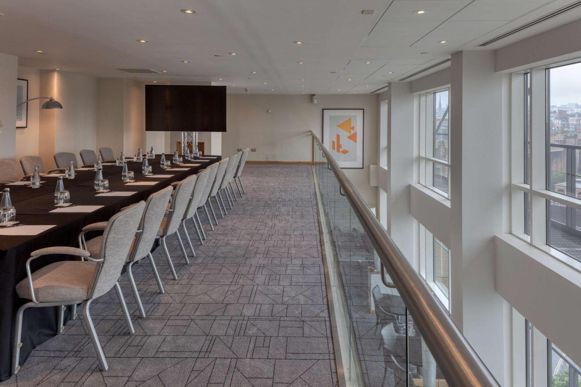 Hilton Newcastle 4*
